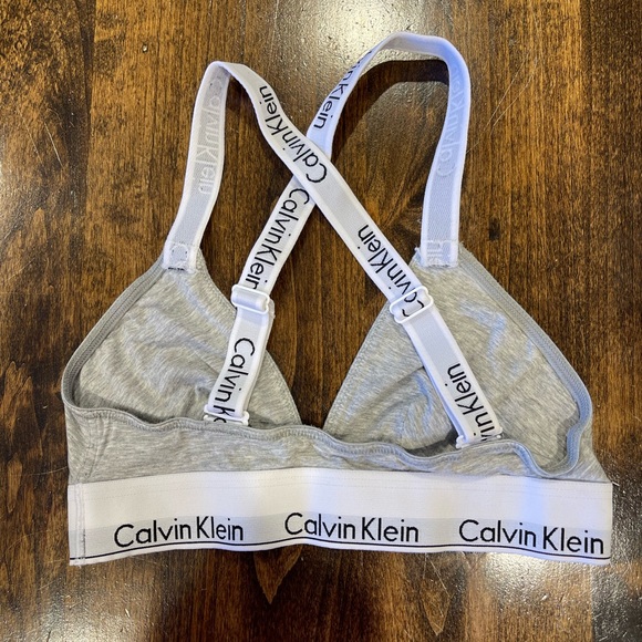 Calvin Klein bra - Picture 1 of 3